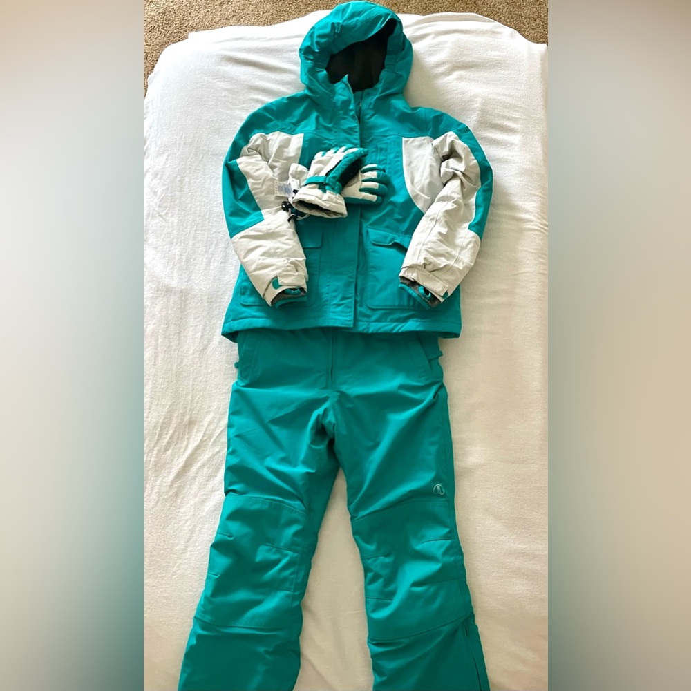 Matching Set Land’s End Squall Skiing Snowboarding Winter Jacket Gloves Pants